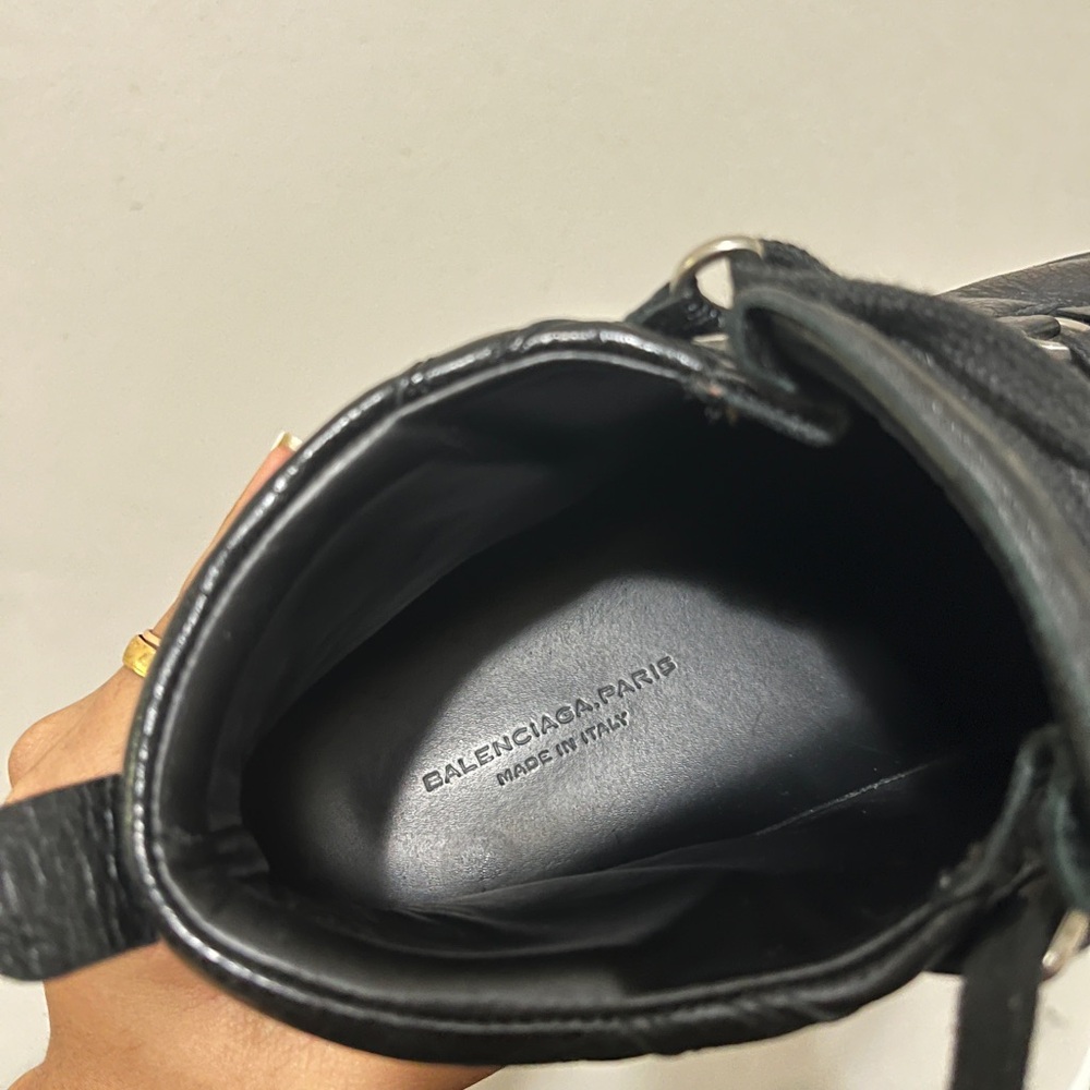 Balenciaga - Arena Leather High Sneaker - Picture 5 of 6